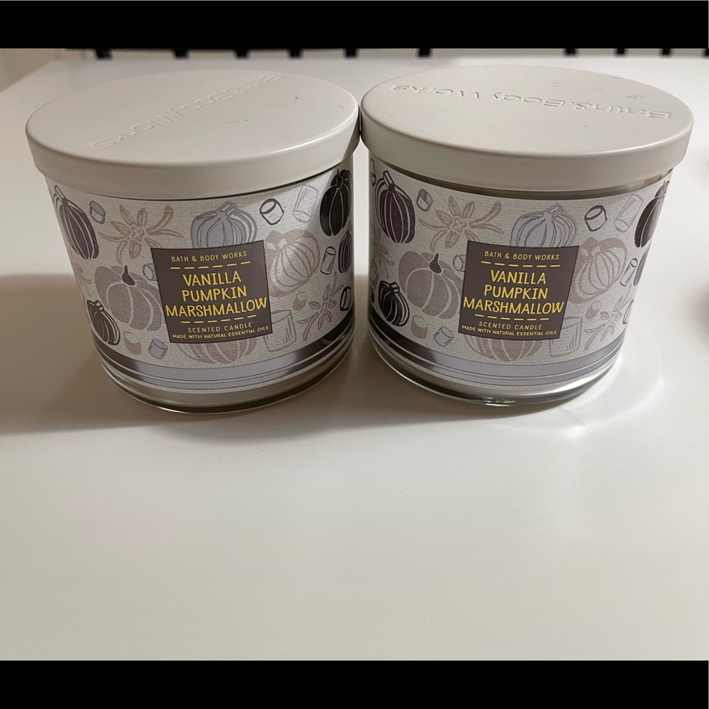 Bath and Body Works 3 wick candles